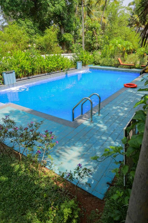 Malavikas Black Beach Resort Varkala Εξωτερικό φωτογραφία