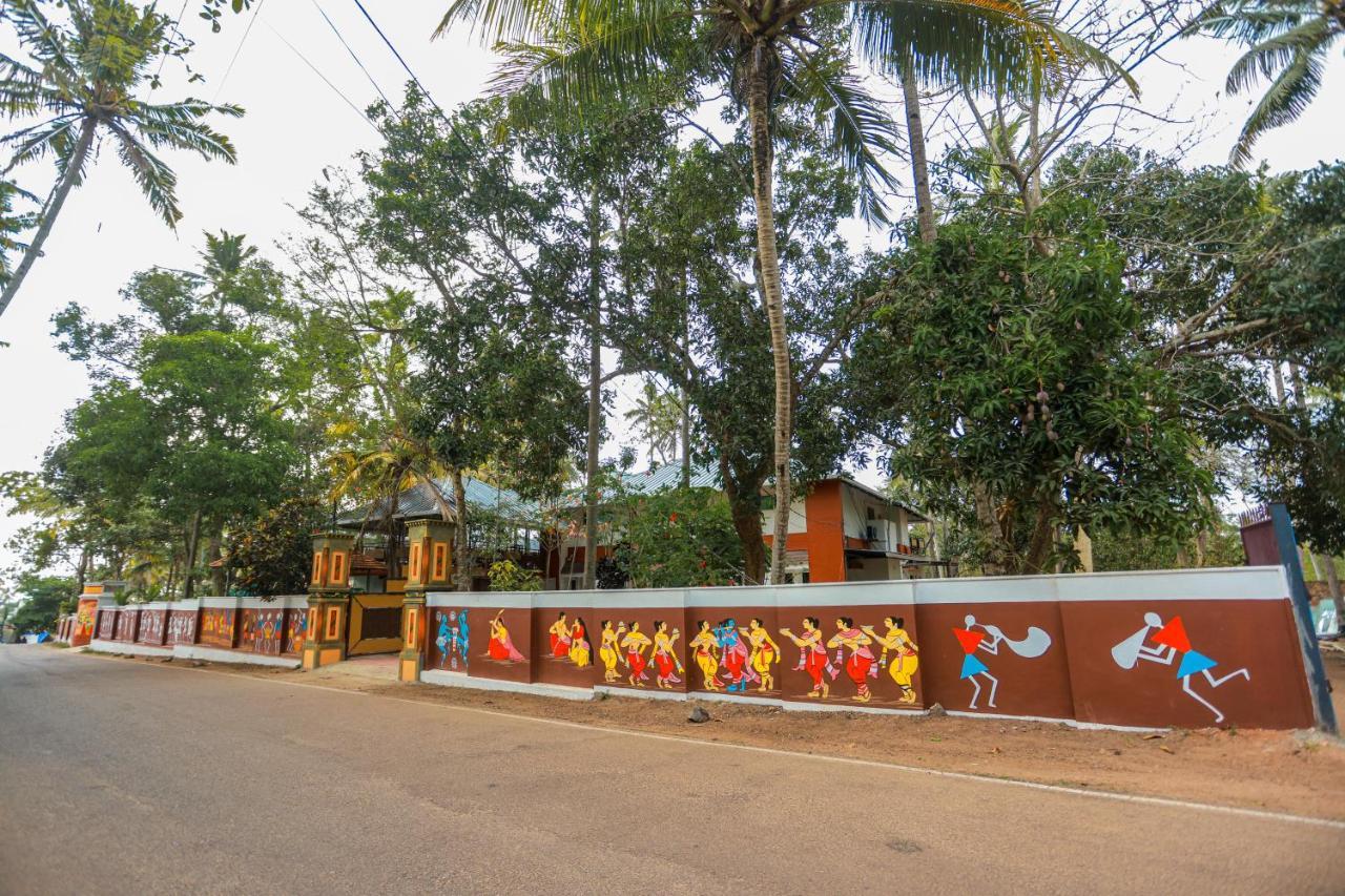 Malavikas Black Beach Resort Varkala Εξωτερικό φωτογραφία